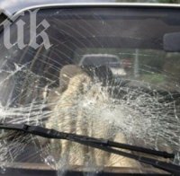 Абитуриенти катастрофираха, задръстиха пътя за Боровец