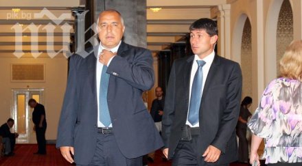 бойко влезе яде парламентарния бюфет обясни нямал кеш