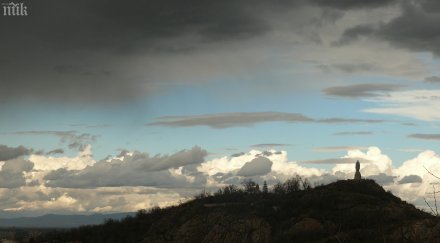 пиян пловдивчанин слиза кола стълбите бунарджика