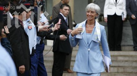 парижкият съд разпитва кристин лагард