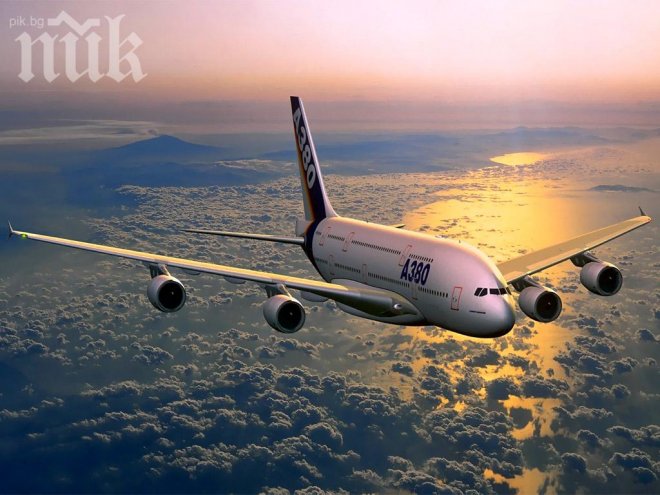 Самолет хвърли в паника пътуващи по магистрала Тракия