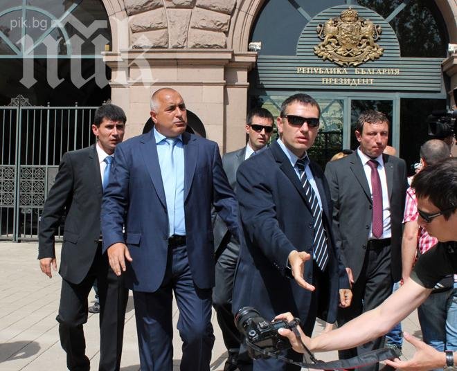 Бойко Борисов: Връщам мандата, ГЕРБ не участва в политически трикове (Обновена)