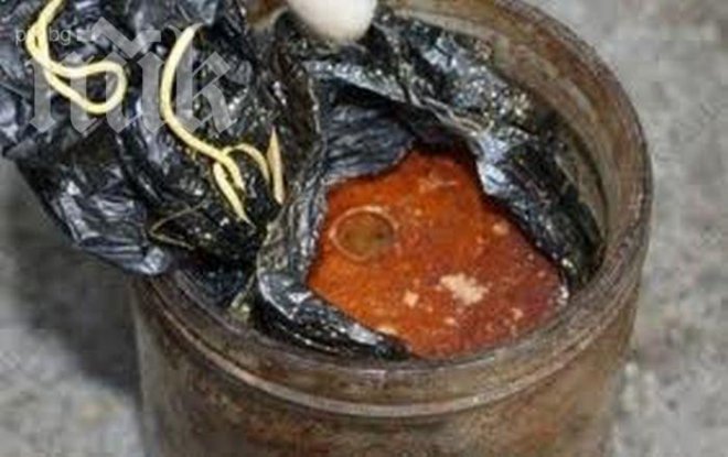 Арестуваха ученик, опитал да взриви училището си