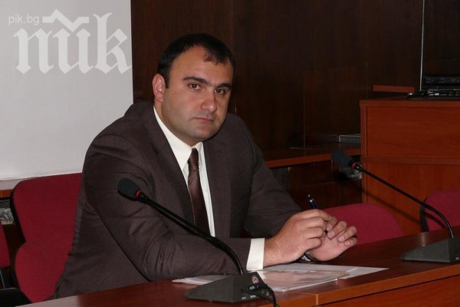 Атака: ГЕРБ се държат като ученици в клас