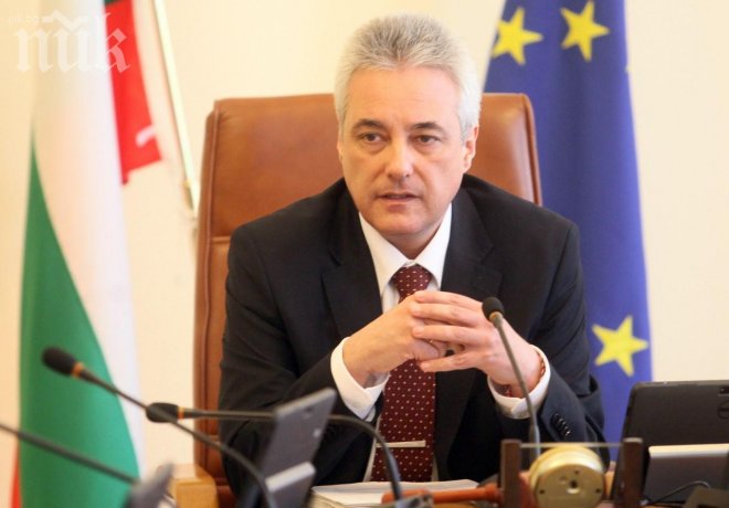 Зам.-директорът на ДАНС хвърли оставката си на Марин Райков