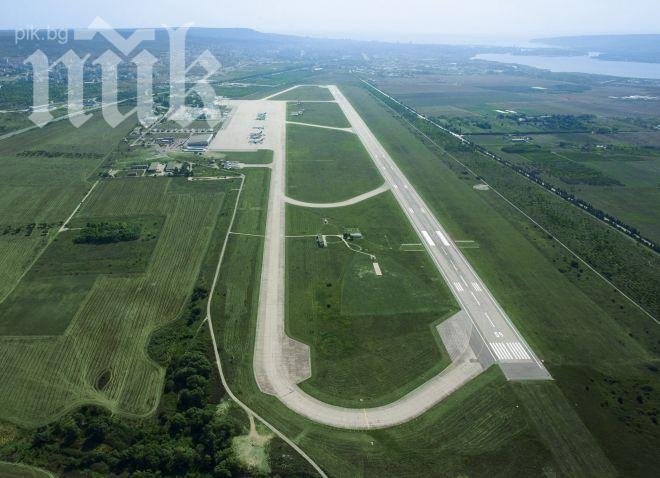 Само в ПИК: Два самолета закъсняват с 6 часа излитането си за Испания