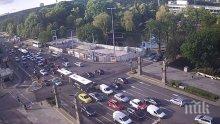 ИЗВЪНРЕДНО В ПИК! София под обсада, затворени улици и драконовски мерки за сигурност (СНИМКИ)