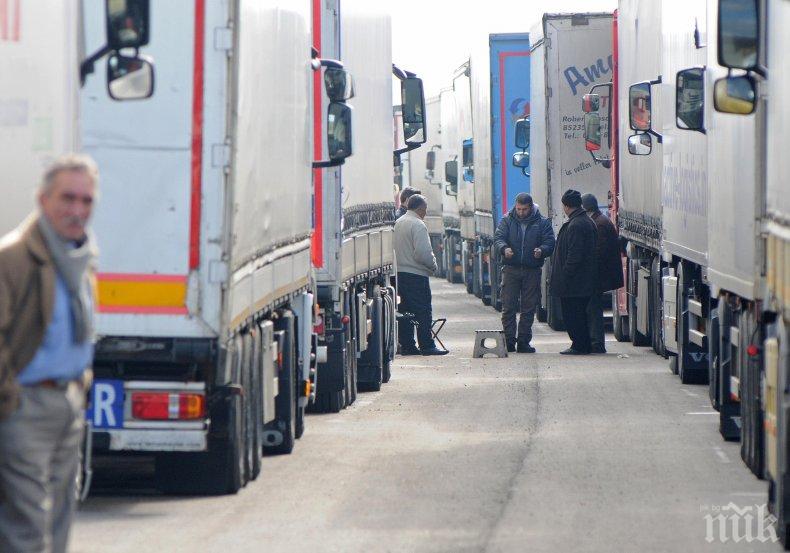 Токов удар порази системата на митниците