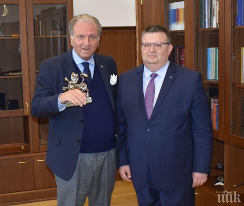 Главният прокурор Цацаров се срещна с професор Джузепе Консоло