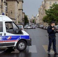 Арестуваха две жени заради нападението с нож в Париж
