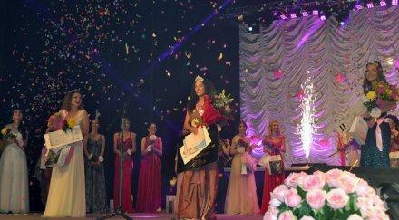 математичка стана ата царица роза заминава учи кралски колеж