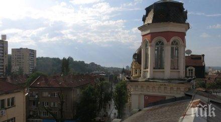 плевенският театър пострада бурята снимки