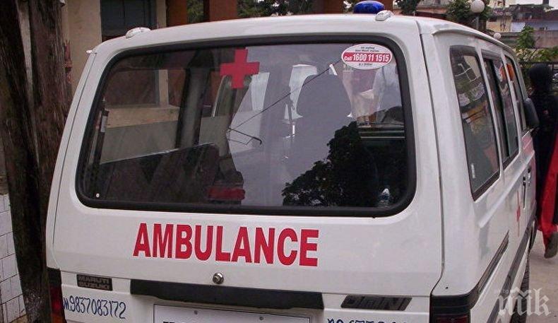 Поне 20 жертви на катастрофа с камион в Индия