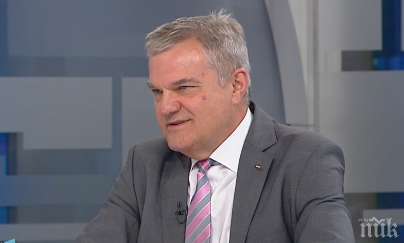 Румен Петков: Усещането за самодостатъчност е вредно в политиката