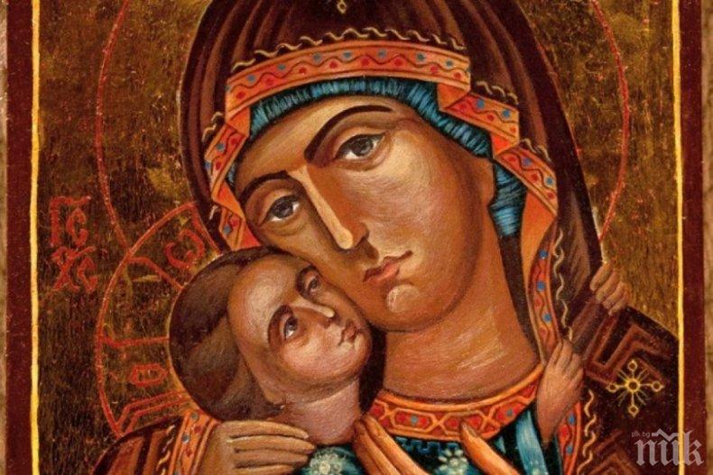 МИСТЕРИЯ! Богородица плува в езеро край Монтана  