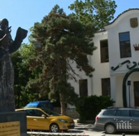 Триметров паметник на Кирил и Методий се извисява в Балчик