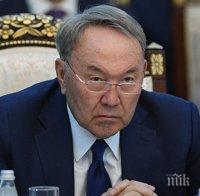 Демокрация! Президентът на Казахстан с доживотен мандат
