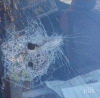 Вандали потрошиха колата на пловдивчанин в Кючука (СНИМКА)