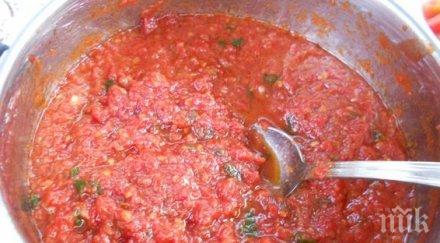 полезно доматеният сос помага храносмилателната система