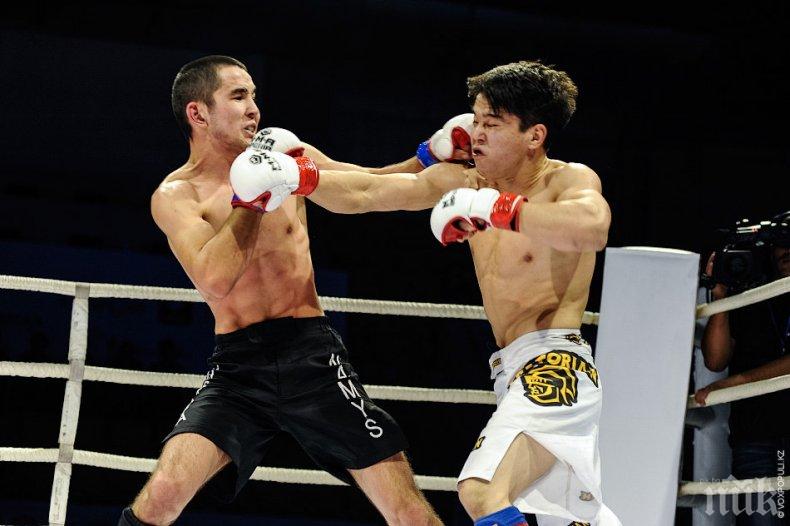 ММА боец си счупи пръста, удряйки съперника си в... мъжкото му достойнство