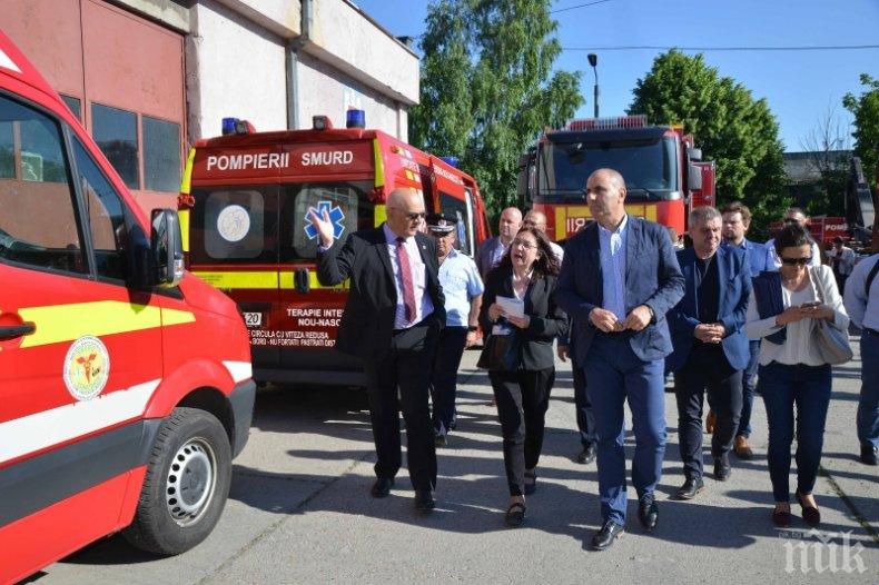 Цветан Цветанов и членове на комисията по вътрешна сигурност посетиха Инспектората за спешни случаи Доброгеа