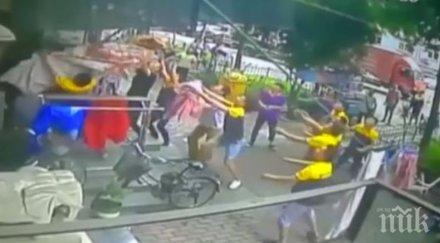 куриоз куриери спасиха момче падна шестия етаж китай