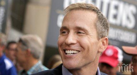 губернаторът мисури хвърли оставка заради сексскандал финансово разследване