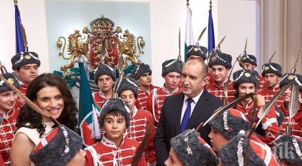 деца гвардейци дадоха тържествени обещания президентството снимки