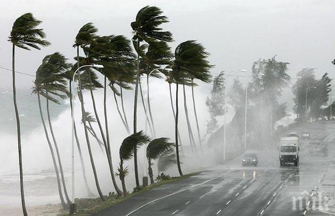 Тропическа буря удари Куба