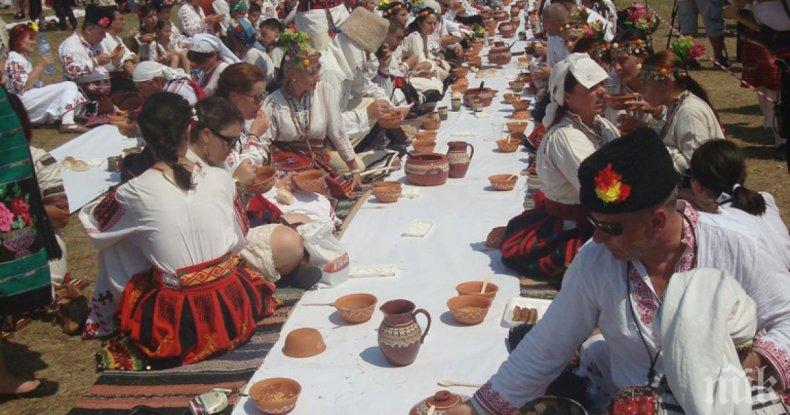 Откриват Националния фолклорен събор „Леденика“ с годеж от миналото
