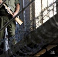 ПЪЛЕН РАЗГУЛ! В килиите по затворите – ракия, телевизори, хладилници...