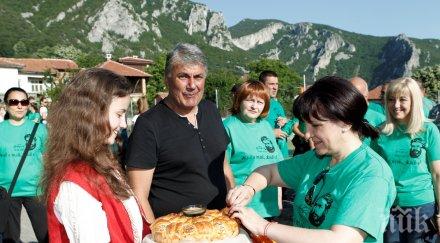 караянчева повече всякога нуждаем ботев