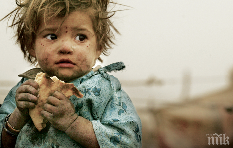 Ужасяваща статистика! Над половината деца в света живеят в бедност, война и дискриминация