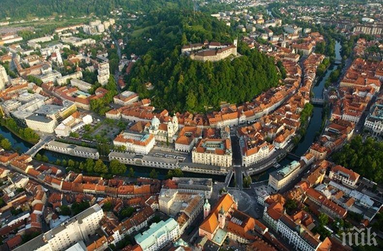 Предсрочни парламентарни избори се провеждат в Словения