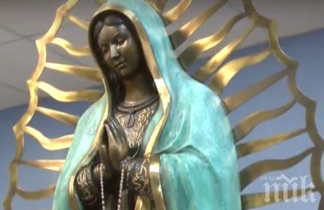 СЕНЗАЦИОННО ВИДЕО! Статуя на Света Богородица заплака! Сълзите са с аромат на цветя, Ватикана проучва чудото