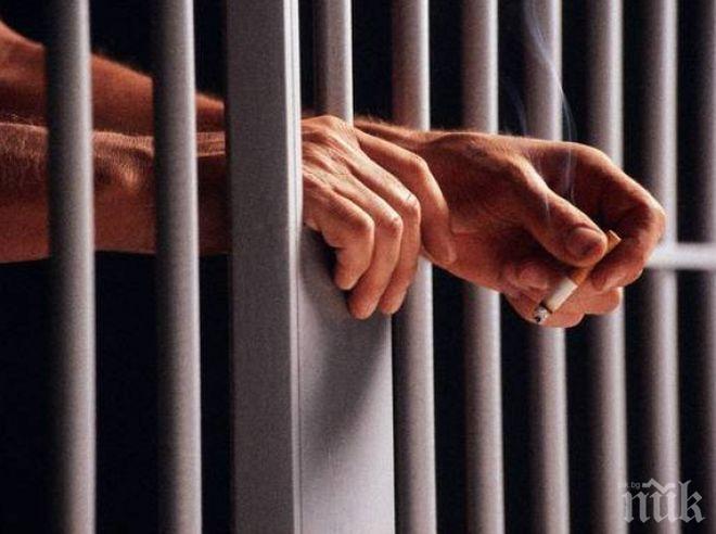 Затвор за мъж, обрал румънци в хотела им 