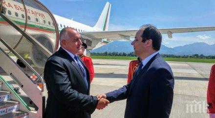 първо пик премиерът борисов пристигна тирана снимка