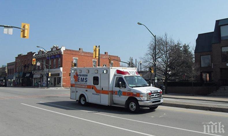 Инцидент! Най-малко 24 пострадали при катастрофа на туристически автобус в Канада