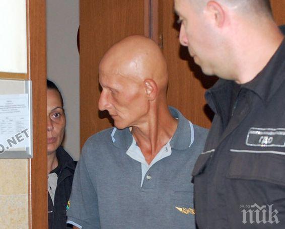 Оставиха в ареста хасковлия, превозвал 23-ма мигранти в ТИР