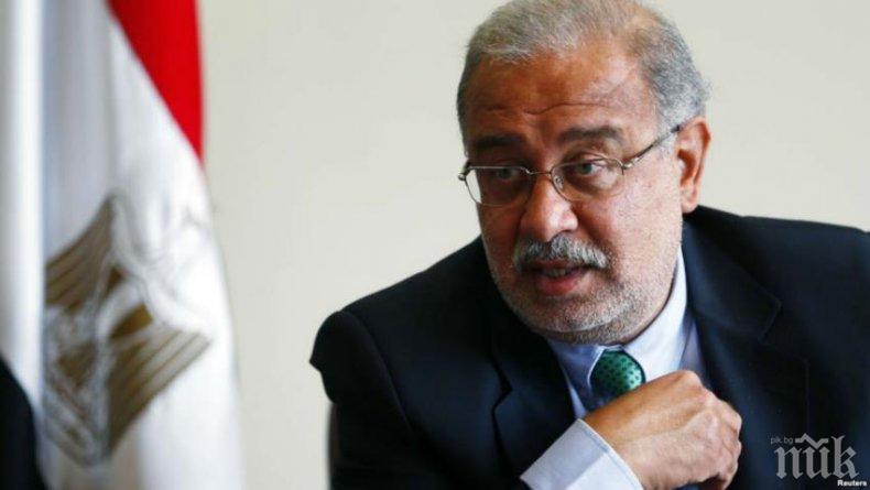 Правителството на Египет хвърли оставка 