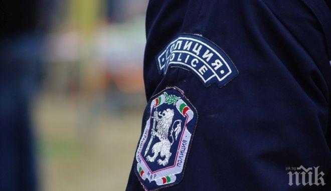 ИЗМАМА! Полицай от Шумен обира старци при домашни посещения