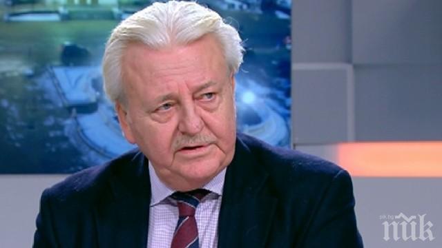 Асен Агов търчи след палава внучка