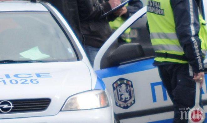 Домашен арест за полицаите, взели подкуп в Благоевград