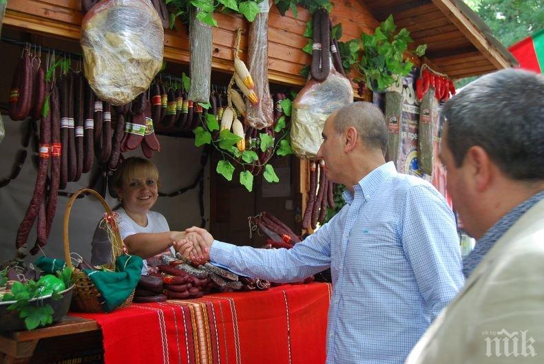 Цветан Цветанов присъства на празника на горнооряховския суджук (СНИМКИ)