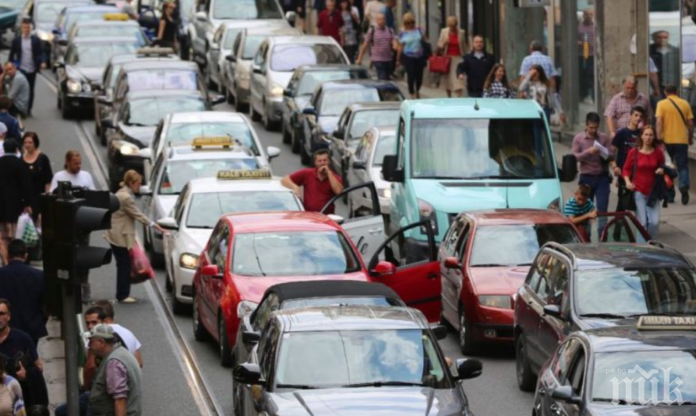 Шофьорите в Босна и Херцеговина блокираха пътищата, протестирайки срещу цените на горивата