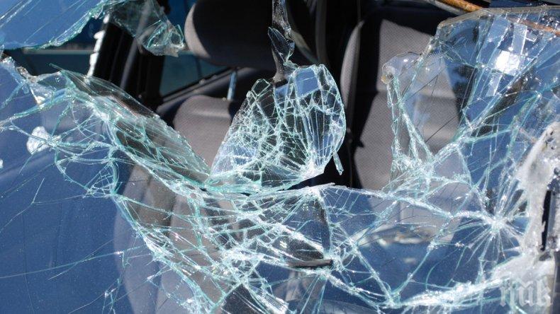 Камион блъсна и уби пешеходец на пътя Пловдив-Пещера
