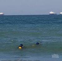 ИЗВЪНРЕДНО! Водолази откриха трупа на 12-годишния Кристиян, който се удави в Бургас