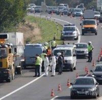 ВИНОВНИ! По 25 г. затвор за трима българи за смъртта на 71 мигранти в камион