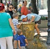 Живакът полудя! 36 градуса в Пловдив - ето кой как бори жегите (СНИМКИ)