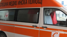 ИЗВЪНРЕДНО! Тежка катастрофа между автобус и кола край Приморско, има ранени